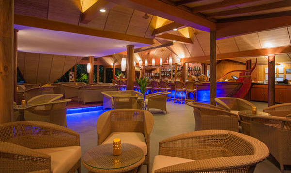 美佳航空的飞机,马代库拉玛蒂kuramathi价格