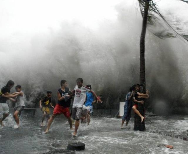 台风车辆注意事项和安全防护,台风天行车攻略
