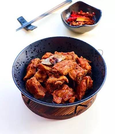 牛排骨用空气炸锅怎样做好吃鲜嫩,排骨鲜嫩多汁的技巧