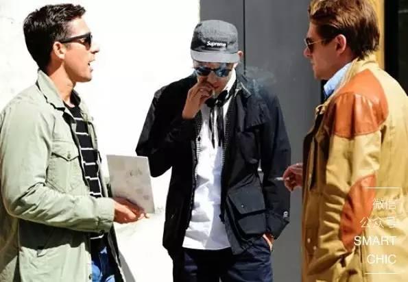 一顶帽子顶一件衣服,一顶帽子瞬间显时尚