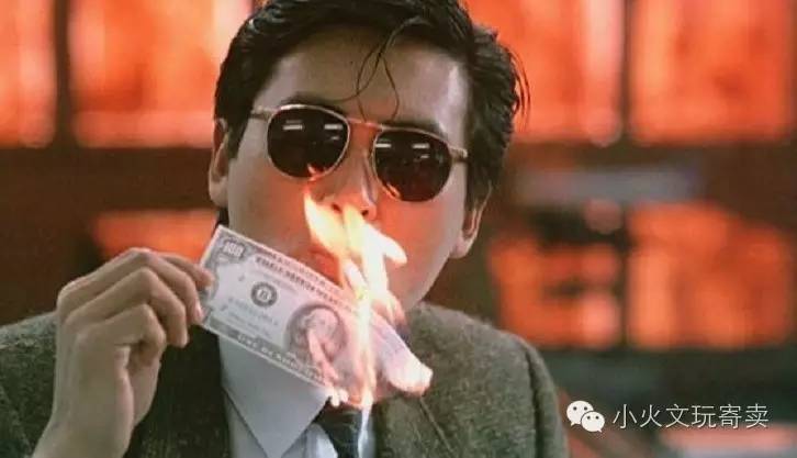 绿松石盘玩出现白点,绿松石玩完为什么会出现一块白点