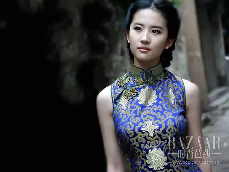 说什么肩宽肩窄难穿衣？穿对了谁管我是倒三角or正三角！