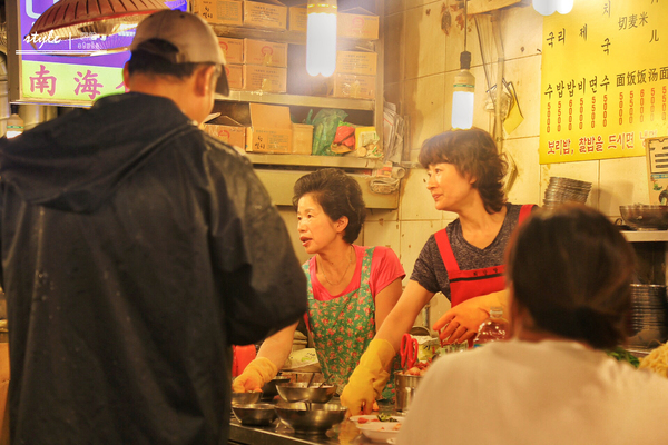 首尔明洞传统市场,首尔特色市场在哪里
