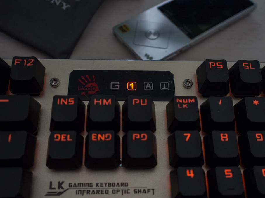 血手幽灵b840机械键盘,血手幽灵a90深度评测