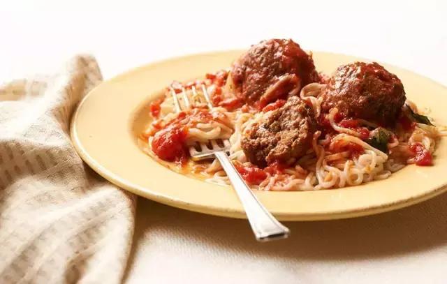 该怎么练才能跑好一场马拉松,跑半程马拉松的26个技巧与建议