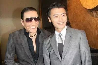 他曾风光不可一世，80岁杖朝之年抱得美人归，脾气依旧火爆