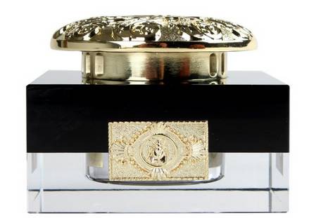 如果你和我一样受不了车里有味道。。。。。。