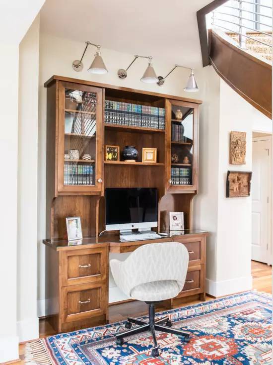 一楼楼梯死角设计,比较暗的楼梯下死角如何设计