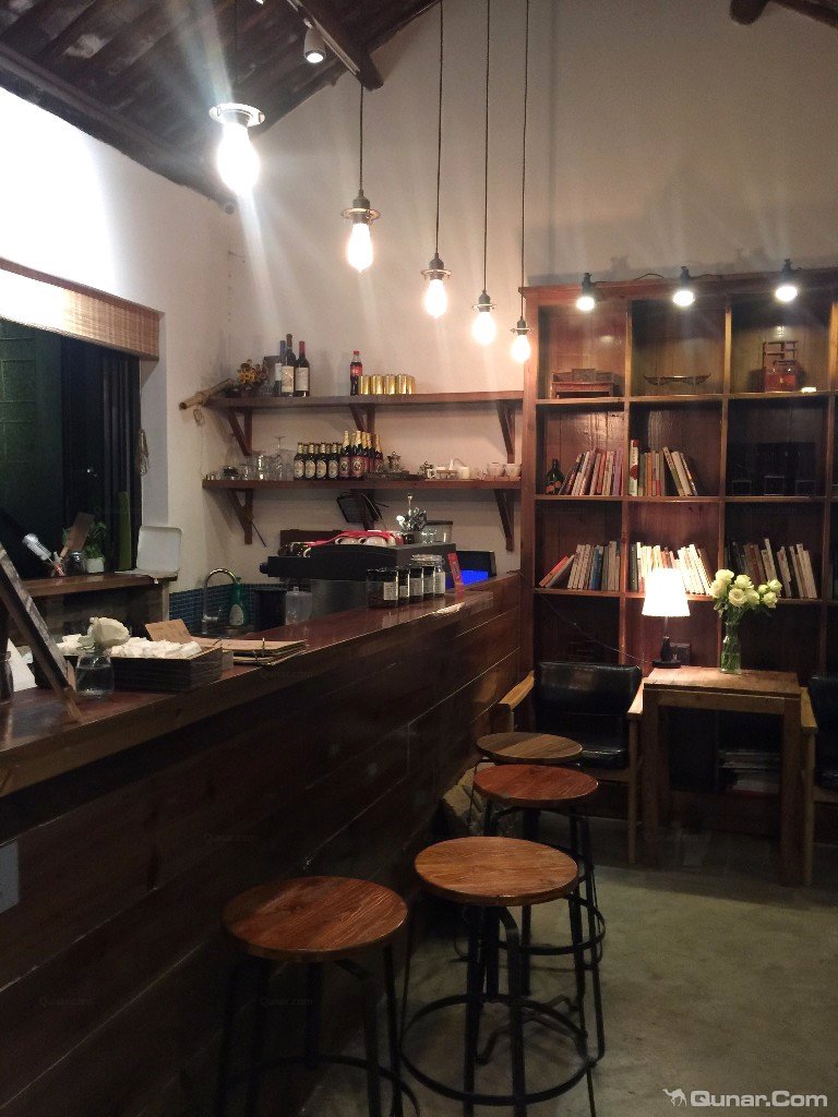 大理无花果好去处,大理路边大叶无花果