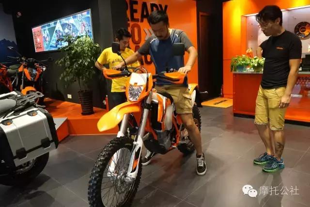 ktm450exc越野版,ktm450sx-f与450exc区别