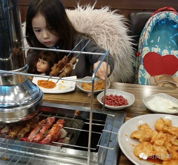 英韩混血小麻豆Louie：长得漂亮不是我的错