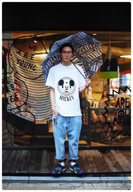 如何优雅地在大雨中漫步,下雨天怎么保持优雅的感觉