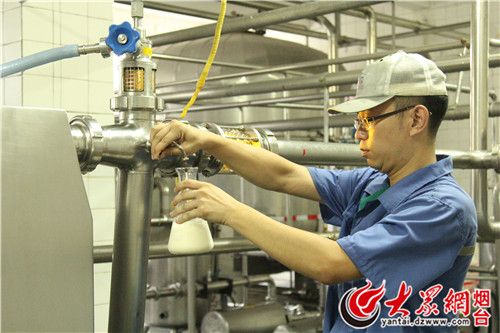 烟台人一天“哈”100吨散啤天气越热喝得越多