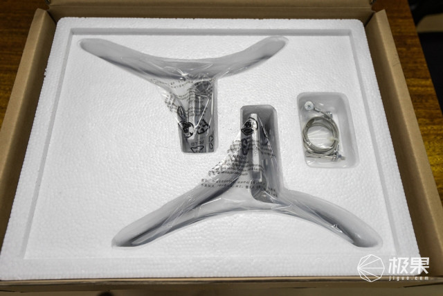 乐视超4x55curved用的什么屏幕,乐视超4x55curved曲面屏