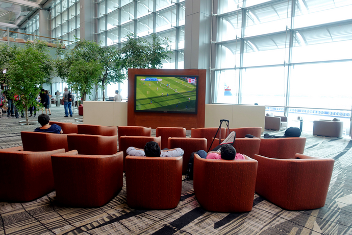 新加坡樟宜机场百万富翁,你和百万富翁的距离