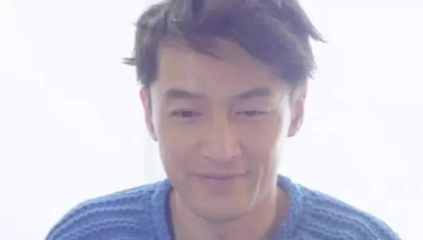 胡歌霍建华最美的场景视频,胡歌霍建华冬天游玩