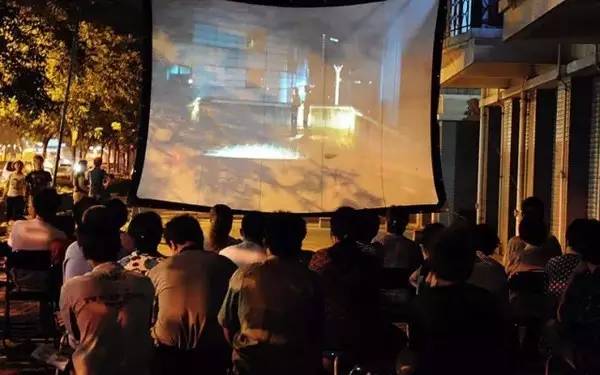 戳中听说一到夏天，上海人就......