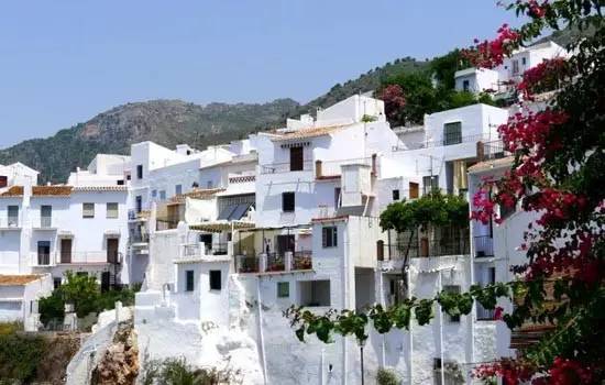 深圳一套房的(ju)钱(kuan),出国能买什么?看完懵B了