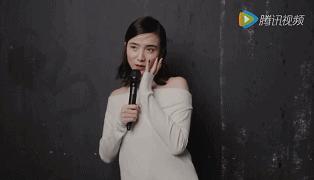 牛仔裤t恤女生街拍,宋佳牛仔阔腿裤穿搭