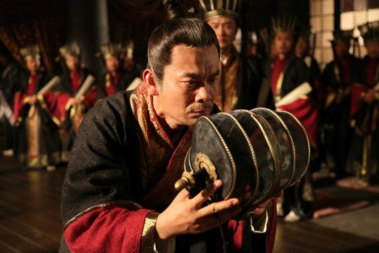 他出道多年无绯闻,33岁出道的他专注演戏32年零绯闻