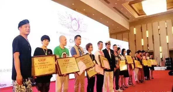 万人大赛完整版视频,世冠总决赛万人现场