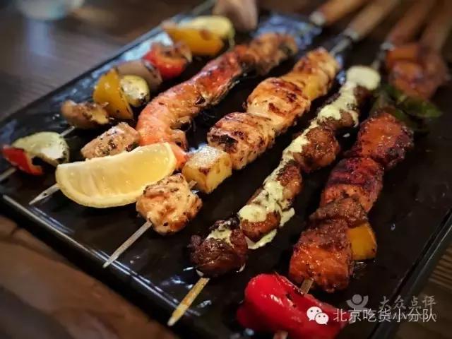 撸串最美的地方,北京烤串老字号有名的店