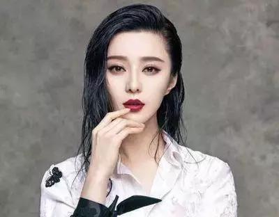 你的唇太美，我无从下手。