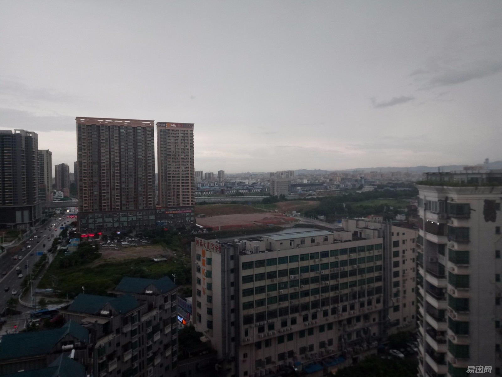 中兴v7max值得入手吗,中兴v716续航