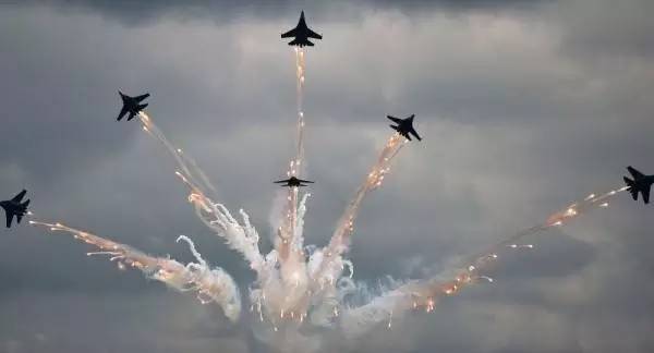 航空飞镖2018飞豹,中国空军5项飞行比赛