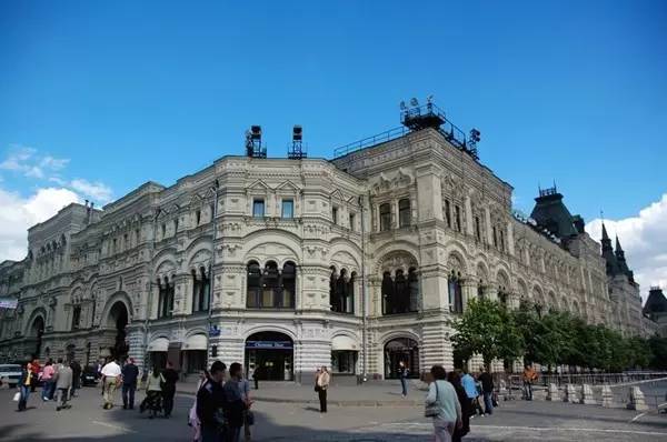 成都一套房的钱，在国外可以买些啥？看完我整个人都不好了