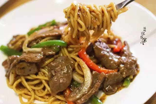 好吃的榴莲披萨推荐,好吃不贵的榴莲爆浆披萨