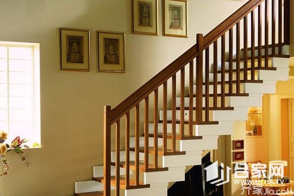 铝制扶手和木质扶手哪个好,木质扶手和铝合金扶手