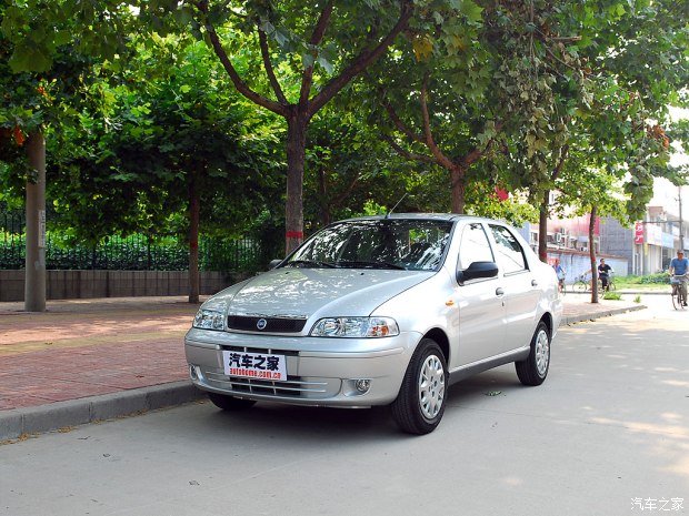 菲亚特菲翔车主访谈,菲亚特菲翔1.4t自动挡2014年