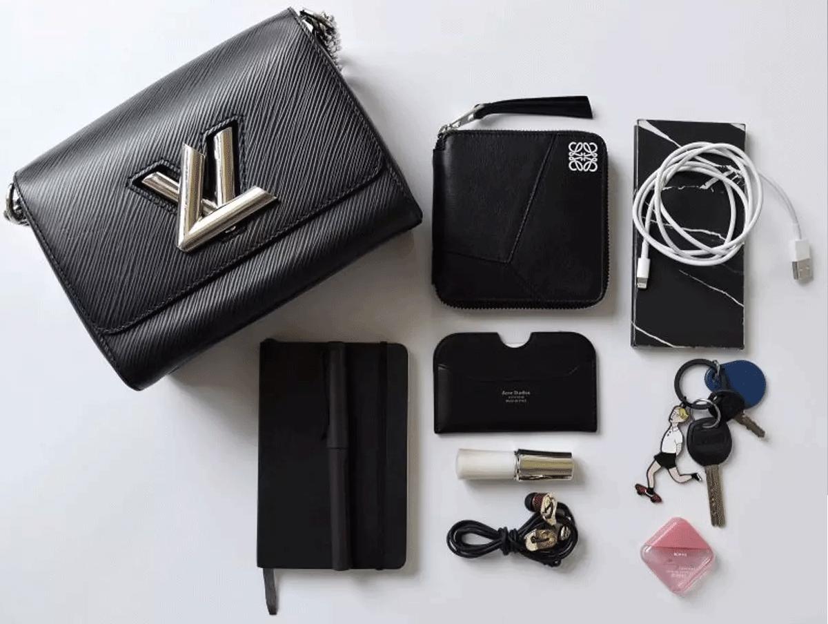 粉丝寄来的包,粉丝寄来了一箱包包