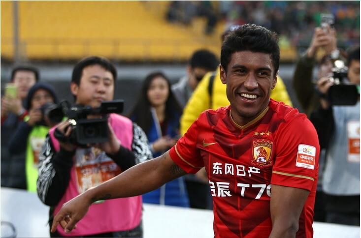 被种族歧视的足球员,遭种族歧视的球员