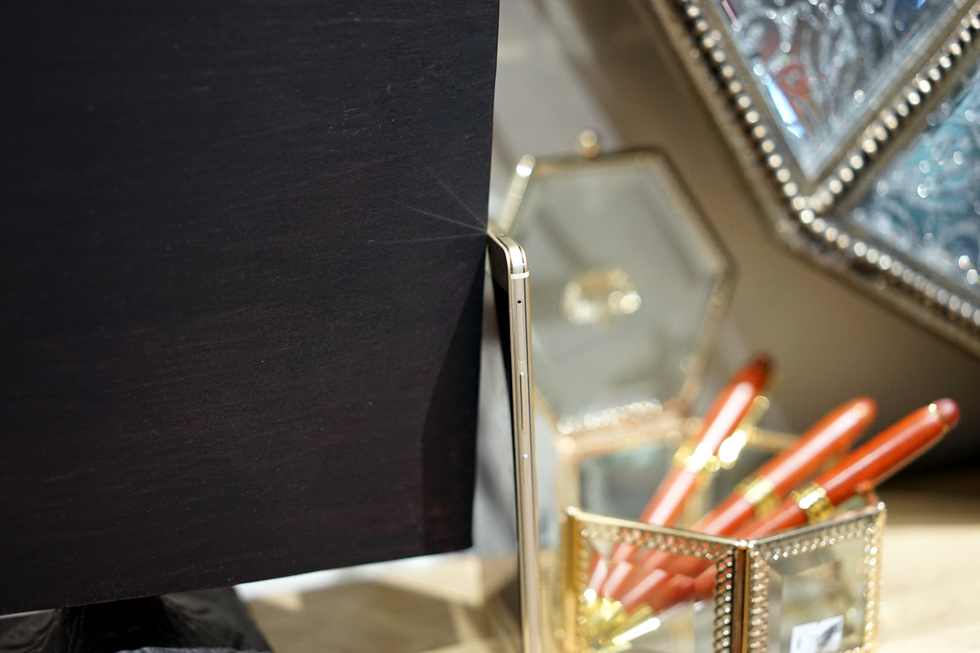 安全性和耐久性测试,安全续航耐摔的手机