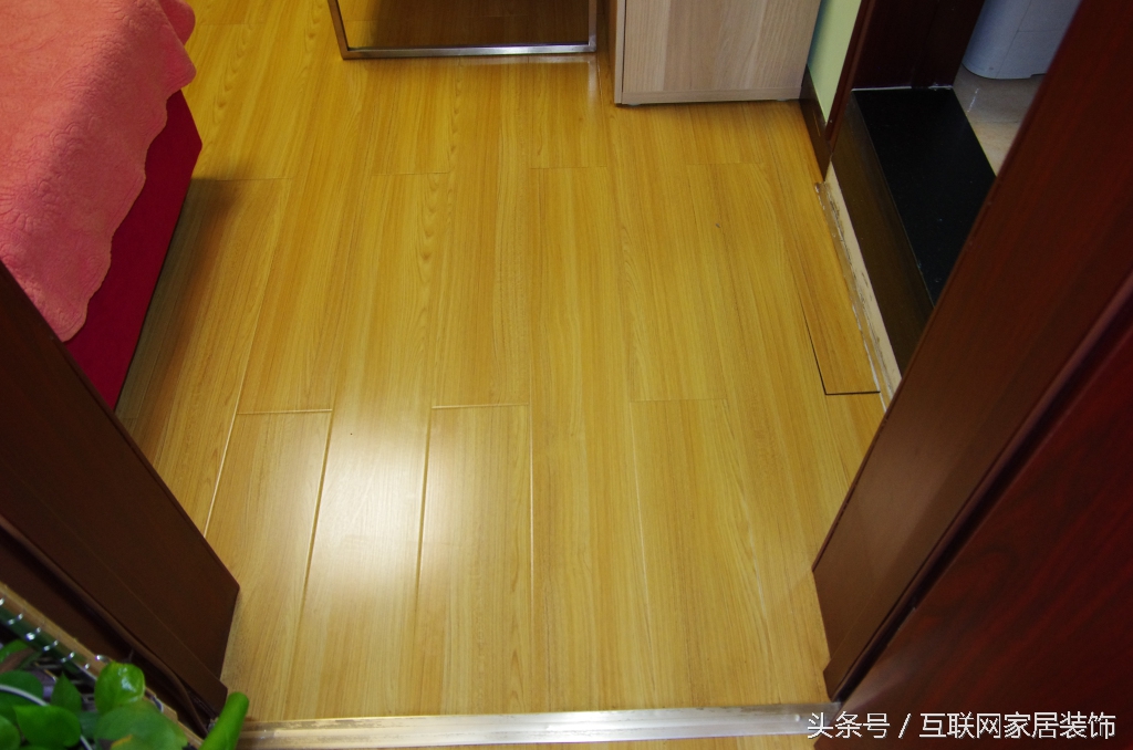 木地板打蜡容易摔吗,木地板打蜡是个坑怎么办