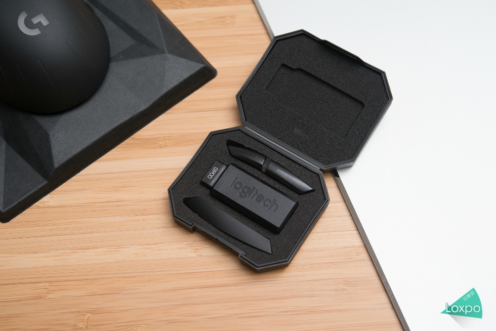 罗技鼠标g900是蓝牙无线鼠标吗 (罗技g900g无线鼠标)