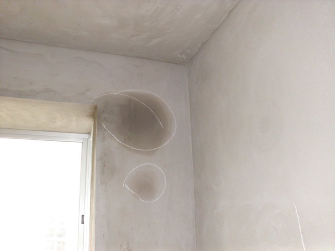 售楼人员隐瞒房子漏水,售楼经理揭秘内幕