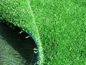 足球鞋不在草地上踢选哪个,踢一次足球选鞋