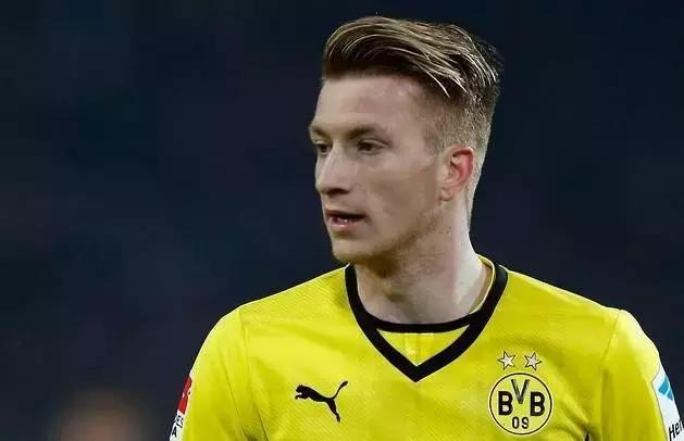 足球新星颜值,颜值与实力并存的足球明星