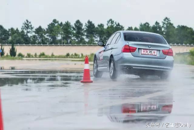 如何挑选一款适合自己的轮胎,夏季轮胎和四季轮胎