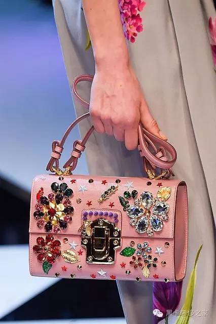 迷你可爱呆萌有趣小公主包,你负责赚钱我负责貌美如花表情包