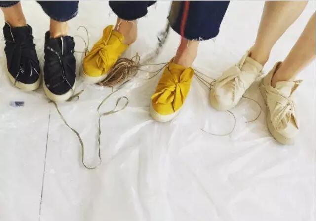 轻奢精致小白鞋,轻奢的小白鞋