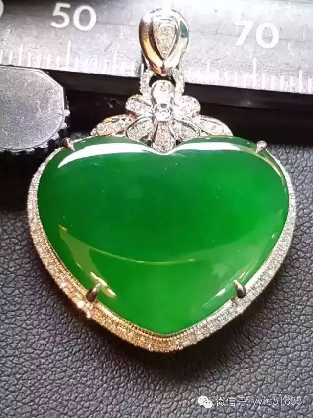 这16个字告诉你为啥那么多人戴翡翠