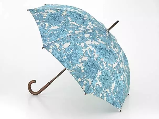 情人节送花清明节也送花,情人节送花还送礼物不