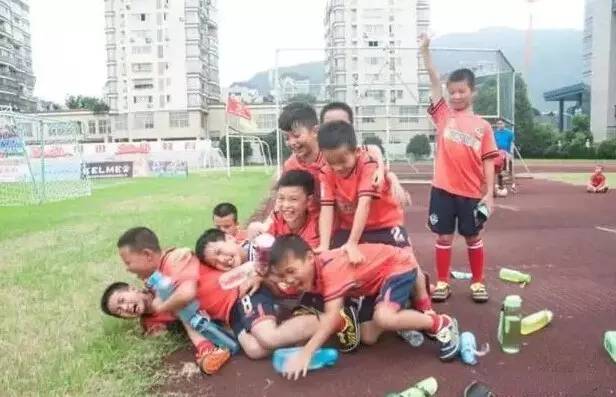 浙江衢州足球队,衢州足球队踢宁波队