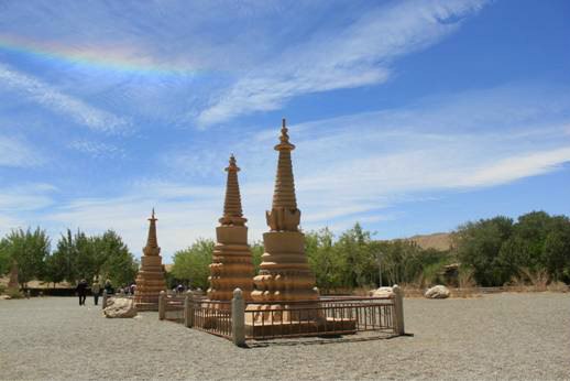 超多美图慎入！开神车，走丝路，这些不可思议的美景就在中国！