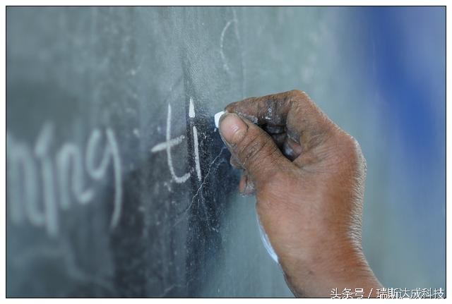 粉笔灰对小孩的危害视频,粉笔灰对老师的危害