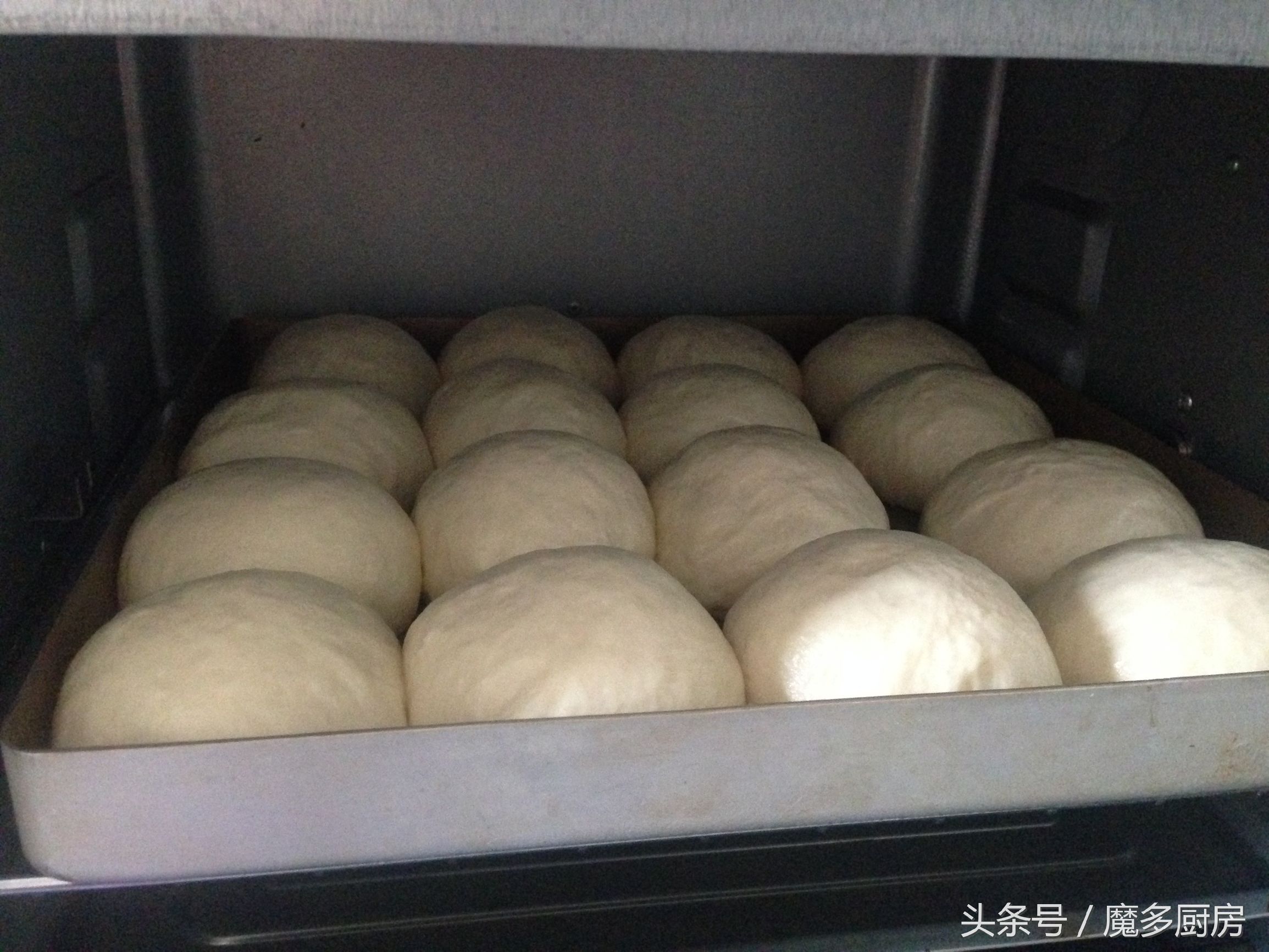 自己做的面包很健康,自己做的面包酥香柔软